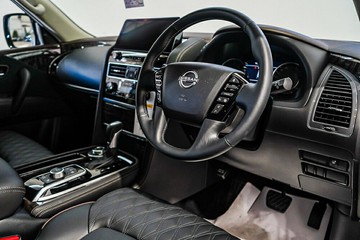 https://vehicle-cdn.autoleague.cloud/33417_3001506_11.jpg