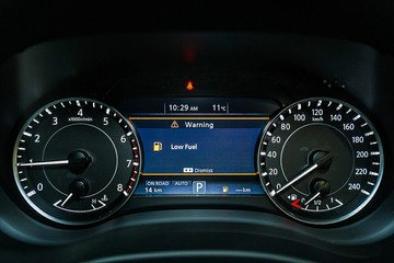 https://vehicle-cdn.autoleague.cloud/33417_3001506_14.jpg