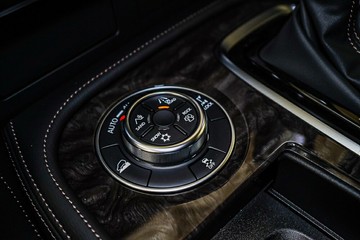 https://vehicle-cdn.autoleague.cloud/33417_3001506_21.jpg