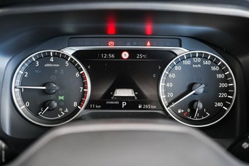https://vehicle-cdn.autoleague.cloud/33417_3002026_13.jpg