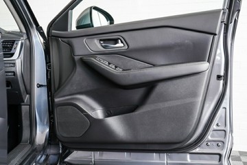 https://vehicle-cdn.autoleague.cloud/33417_3002026_18.jpg
