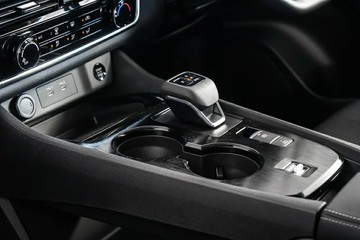 https://vehicle-cdn.autoleague.cloud/33417_3002026_22.jpg