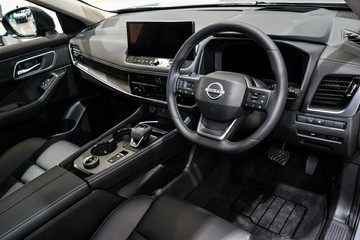https://vehicle-cdn.autoleague.cloud/33417_3002033_17.jpg