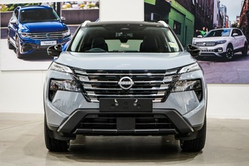 https://vehicle-cdn.autoleague.cloud/33417_3002033_3.jpg