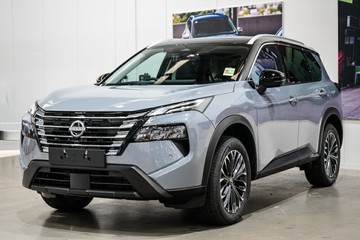https://vehicle-cdn.autoleague.cloud/33417_3002033_4.jpg