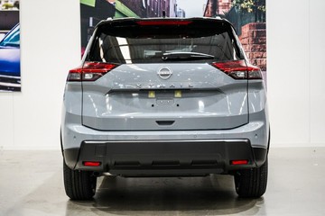 https://vehicle-cdn.autoleague.cloud/33417_3002033_6.jpg