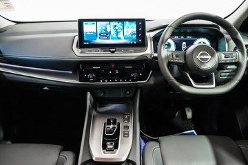 https://vehicle-cdn.autoleague.cloud/33417_3003273_10.jpg
