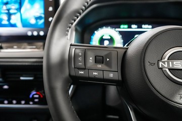 https://vehicle-cdn.autoleague.cloud/33417_3003273_12.jpg