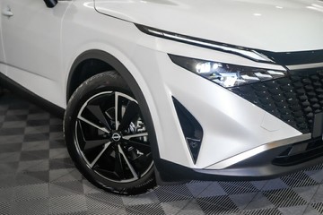 https://vehicle-cdn.autoleague.cloud/33417_3003273_2.jpg