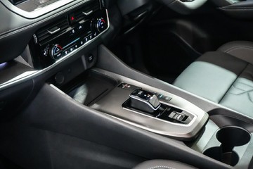 https://vehicle-cdn.autoleague.cloud/33417_3003273_23.jpg