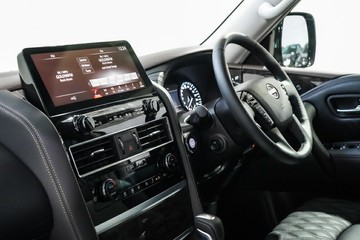 https://vehicle-cdn.autoleague.cloud/33417_3004371_18.jpg