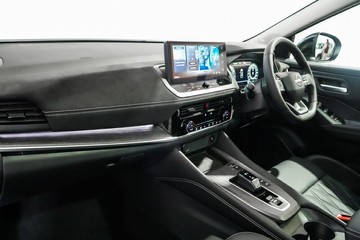 https://vehicle-cdn.autoleague.cloud/33417_3007597_12.jpg