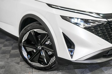 https://vehicle-cdn.autoleague.cloud/33417_3007597_2.jpg