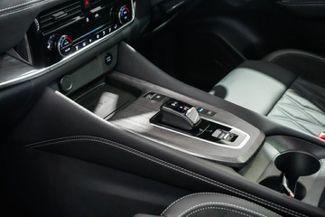 https://vehicle-cdn.autoleague.cloud/33417_3007597_22.jpg