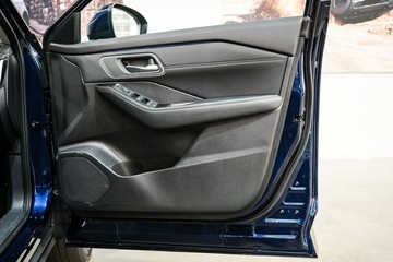 https://vehicle-cdn.autoleague.cloud/33417_3010568_17.jpg