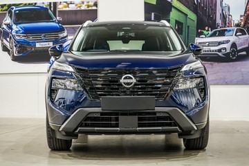 https://vehicle-cdn.autoleague.cloud/33417_3010568_4.jpg