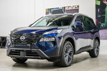 https://vehicle-cdn.autoleague.cloud/33417_3010568_5.jpg