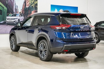 https://vehicle-cdn.autoleague.cloud/33417_3010568_7.jpg