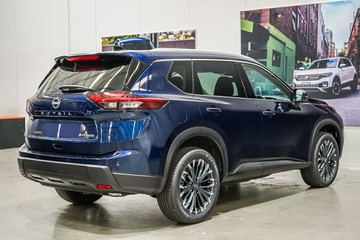 https://vehicle-cdn.autoleague.cloud/33417_3010568_8.jpg
