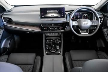 https://vehicle-cdn.autoleague.cloud/33417_3012855_10.jpg