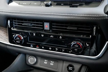 https://vehicle-cdn.autoleague.cloud/33417_3012855_20.jpg