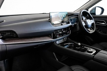 https://vehicle-cdn.autoleague.cloud/33417_3012855_24.jpg
