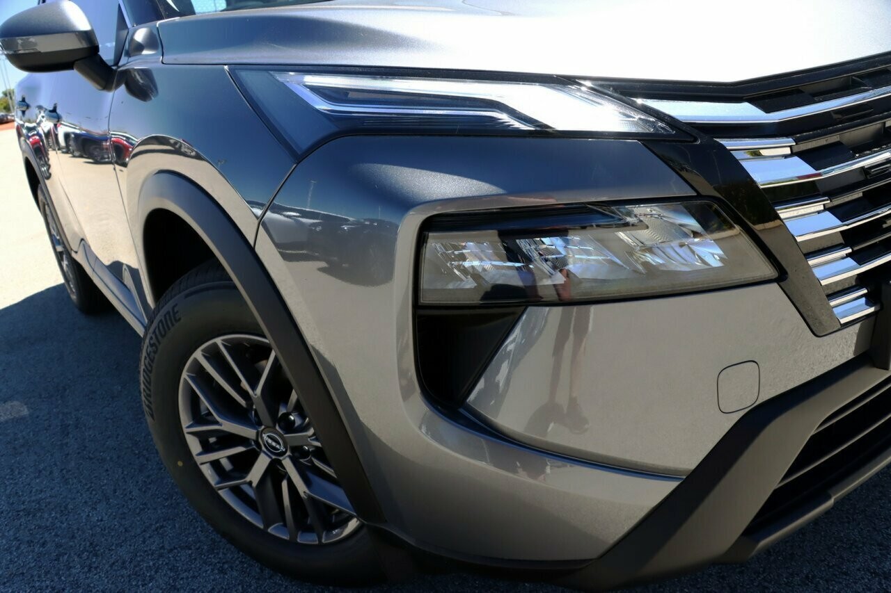 Nissan X-trail image 2