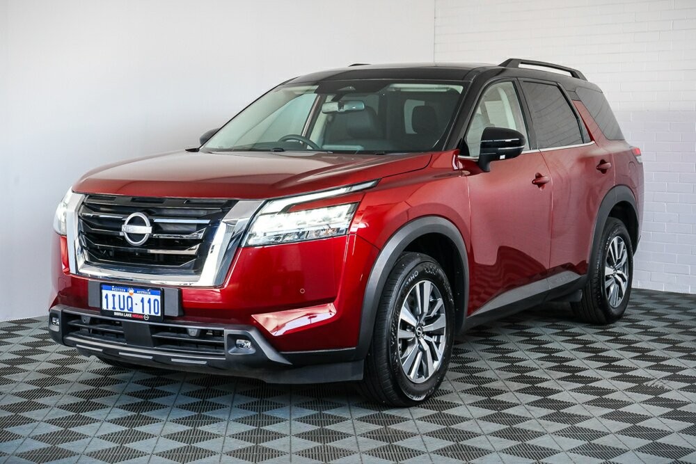 Nissan Pathfinder image 4