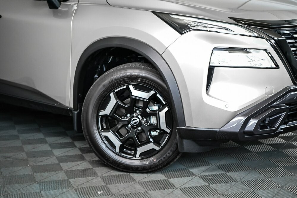 Nissan X-trail image 2