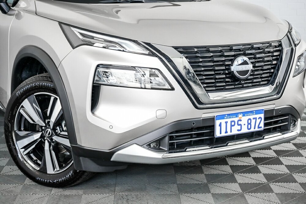 Nissan X-trail image 2