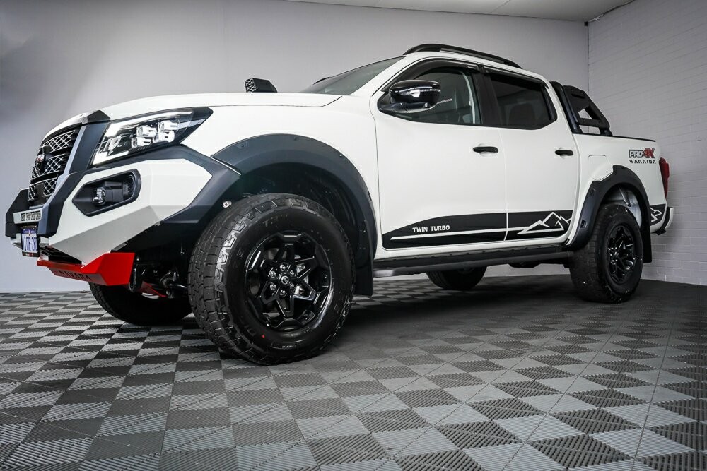 Nissan Navara image 4