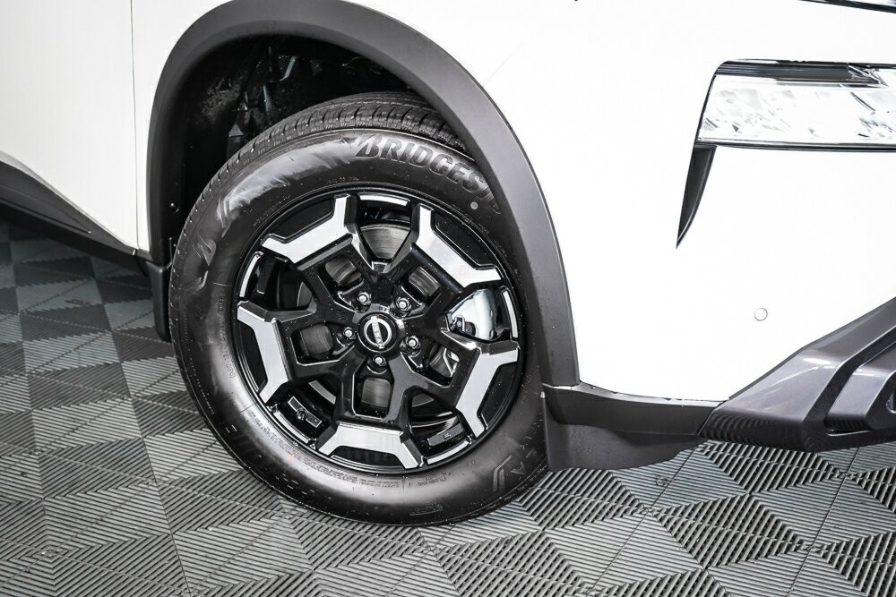 Nissan X-trail image 2
