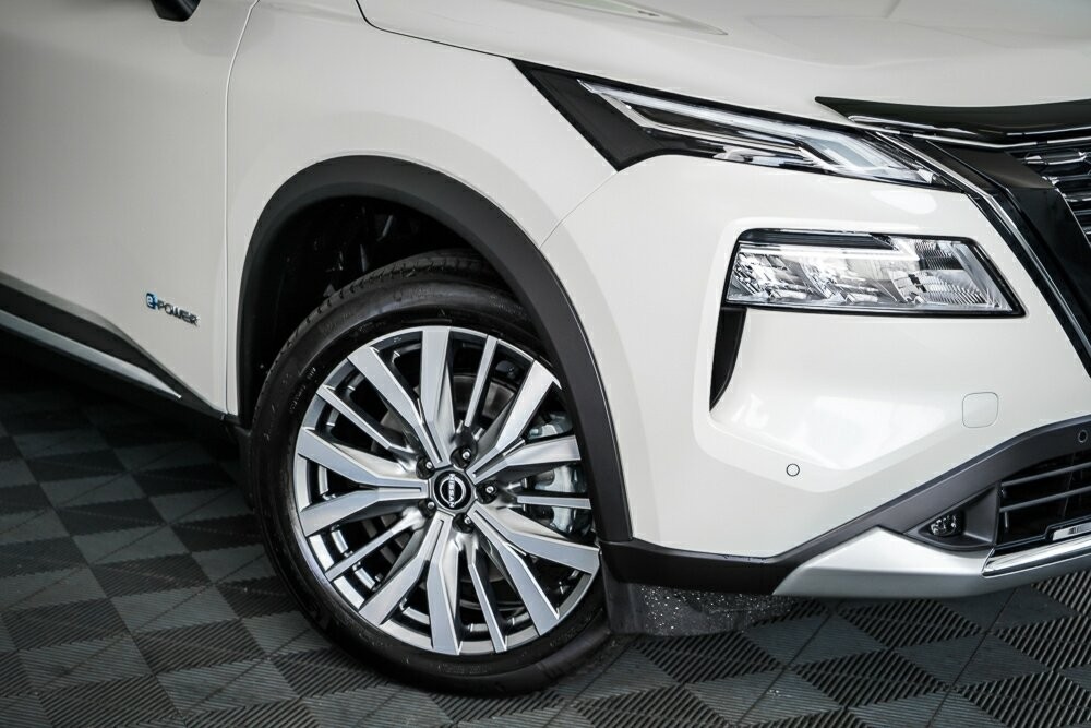 Nissan X-trail image 2