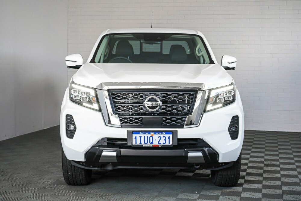 Nissan Navara image 3