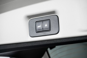 https://vehicle-cdn.autoleague.cloud/33489_2955512_10.jpg
