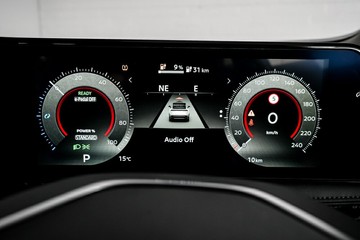 https://vehicle-cdn.autoleague.cloud/33489_2955512_17.jpg