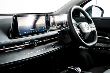 https://vehicle-cdn.autoleague.cloud/33489_2955512_25.jpg