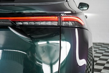 https://vehicle-cdn.autoleague.cloud/33489_2955512_8.jpg