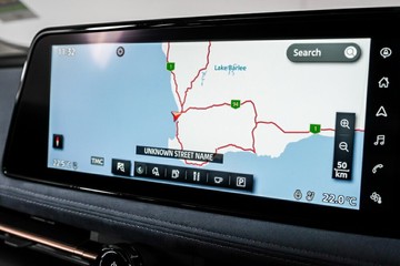 https://vehicle-cdn.autoleague.cloud/33489_2968040_21.jpg