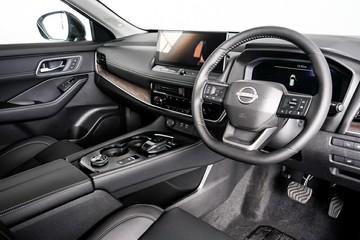https://vehicle-cdn.autoleague.cloud/33489_2983803_16.jpg