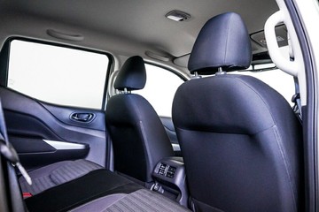 https://vehicle-cdn.autoleague.cloud/33489_2985330_10.jpg