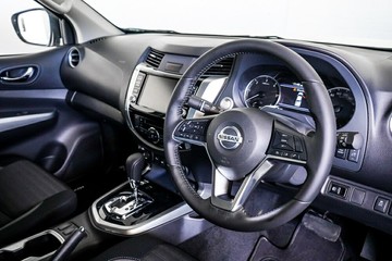 https://vehicle-cdn.autoleague.cloud/33489_2985330_14.jpg