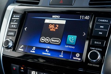 https://vehicle-cdn.autoleague.cloud/33489_2985330_18.jpg