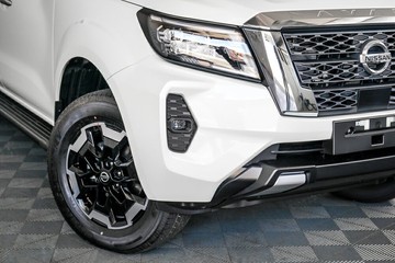 https://vehicle-cdn.autoleague.cloud/33489_2985330_2.jpg