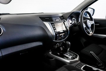 https://vehicle-cdn.autoleague.cloud/33489_2985330_21.jpg