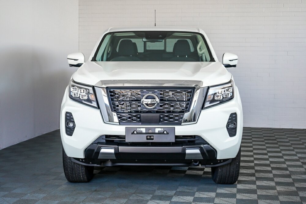 Nissan Navara image 3
