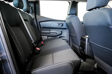 https://vehicle-cdn.autoleague.cloud/33489_2986853_10.jpg