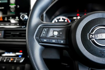 https://vehicle-cdn.autoleague.cloud/33489_2986853_17.jpg