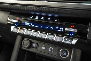 https://vehicle-cdn.autoleague.cloud/33489_2986902_23.jpg