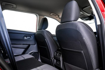 https://vehicle-cdn.autoleague.cloud/33489_2988868_10.jpg